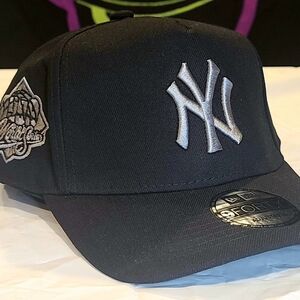 🔴SOLD🔴New Era 9FORTY A-FRAME - Gunmetal New York Yankees